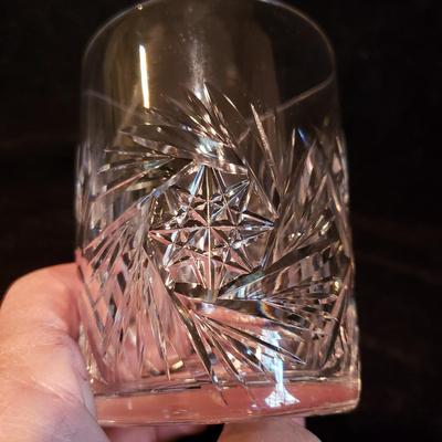 Ten Cut Glass Tumblers and Pineapple Decanter (KN-KD)