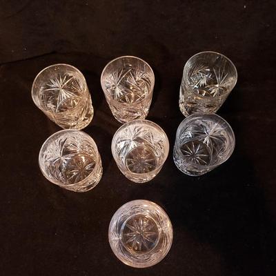 Ten Cut Glass Tumblers and Pineapple Decanter (KN-KD)