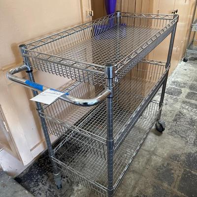 Sale Photo Thumbnail #10: Good condition heavy duty adjustable three tears.