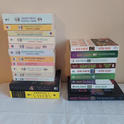 Mystery Novels by Catherine Coulter & More (PB-BBL)