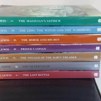 The Chronicles of Narnia - Two Sets (B2-BBL)