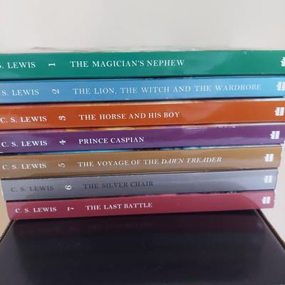 The Chronicles of Narnia - Two Sets (B2-BBL)