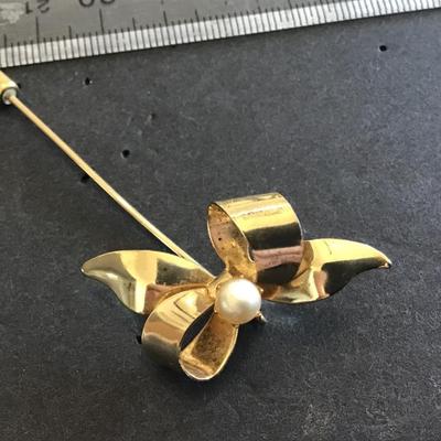 Bow and Pearl pin