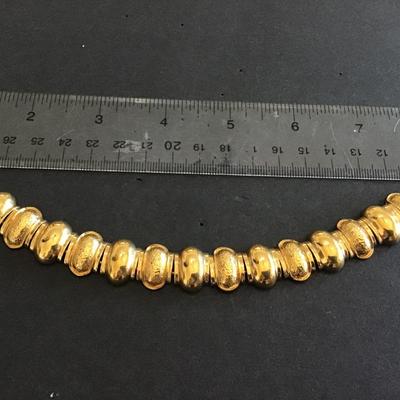 Pretty Gold Tone Bracelet