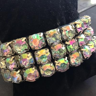 Beautiful Stretch Bracelet 3Row