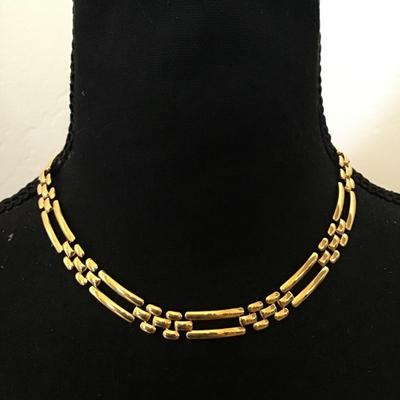 Vintage Napier, gold tone, color statement, necklace excellent condition