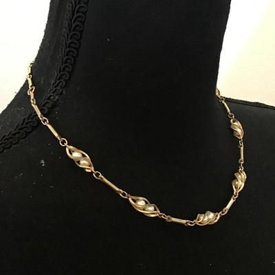 Vintage Coro necklace