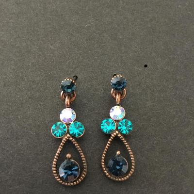Pretty dangle earrings