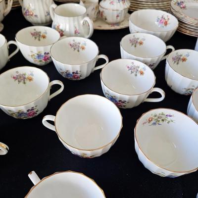 Set of Royal Worcester 'Roanoke' China & More (LR-JS)
