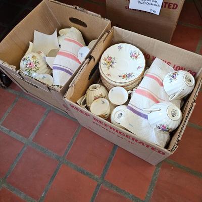 Set of Royal Worcester 'Roanoke' China & More (LR-JS)