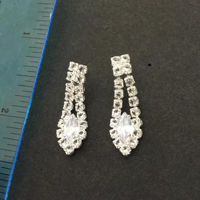 Beautiful crystal rhinestone earrings