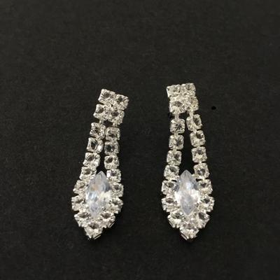 Beautiful crystal rhinestone earrings