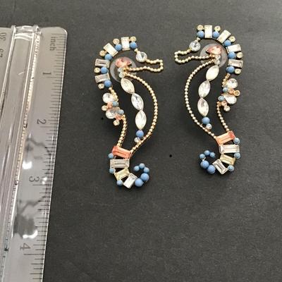 Very nice multicolored seahorse earrings