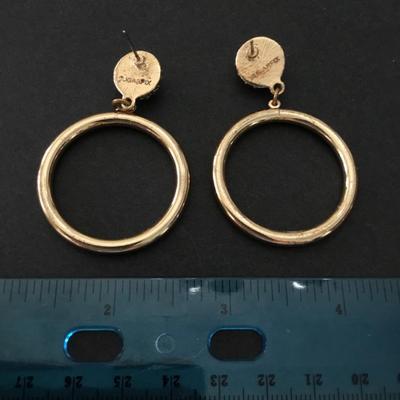 Gold tone hoop earrings
