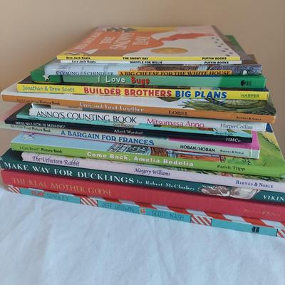 Kid's Books, Toys & More (PB-BBL)