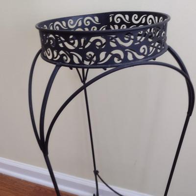 Metal Planter Stand