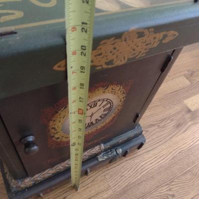 Lacquer Finish 'Book Stack' Mariner Themed End Table with Storage