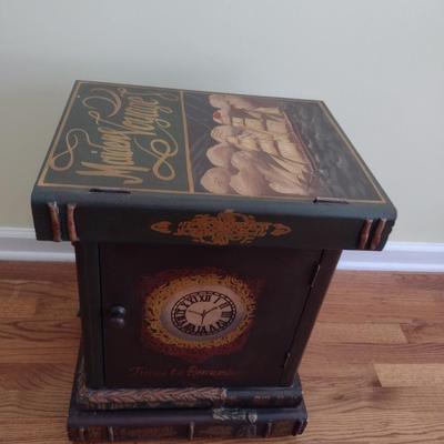 Lacquer Finish 'Book Stack' Mariner Themed End Table with Storage