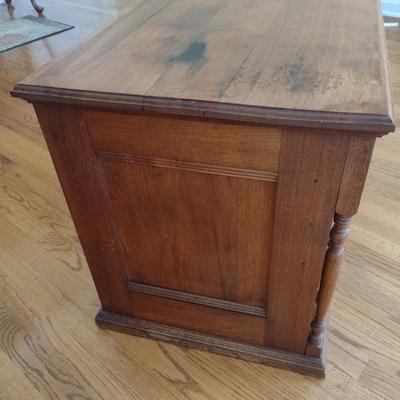 J & P Coats Antique Six Drawer Spool Cotton Cabinet