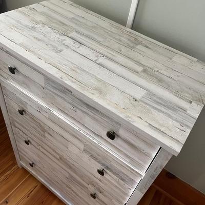 Modern 4-Drawer Dresser