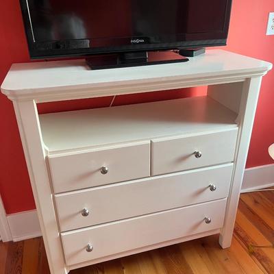 Vaughan-Bassett Alexander Julian Media Cabinet