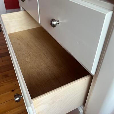 Vaughan-Bassett Alexander Julian Media Cabinet