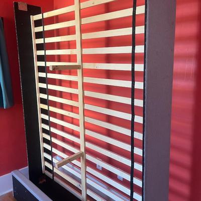 Upholstered Queen Bed