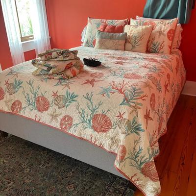 Upholstered Queen Bed
