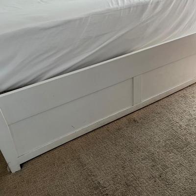 Sale Photo Thumbnail #193: Night & Day Furniture queen bed; approx. 84" x 63" x 16" H; good condition