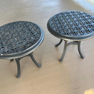 Sale Photo Thumbnail #217: Two O.W. Lee cast aluminum deep arm chairs w/ pair of round end tables; chairs seat 20" w/cushion, 40.5" back x 30" W x 33" deep; tables 21" x 24"; good condition
