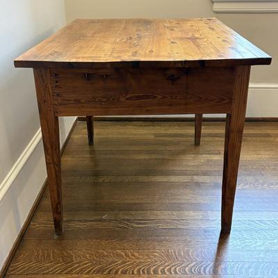 Rustic Farmhouse Table (B2-SF)