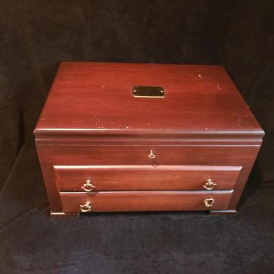 Reed & Barton Sterling "Classic Rose" Silverware Set (KN-KD)