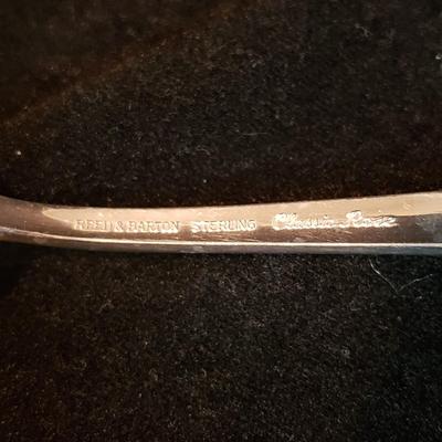 Reed & Barton Sterling "Classic Rose" Silverware Set (KN-KD)