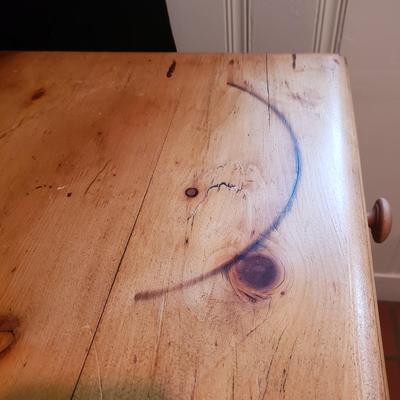 Three Drawer Dresser (KN-KD)