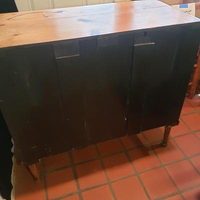 Three Drawer Dresser (KN-KD)