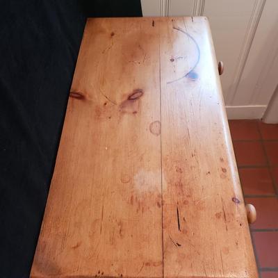 Three Drawer Dresser (KN-KD)