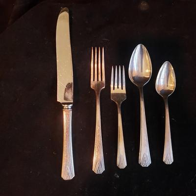 Community Plate Deauville Design Silverware Set with Organizer (KN-KD)