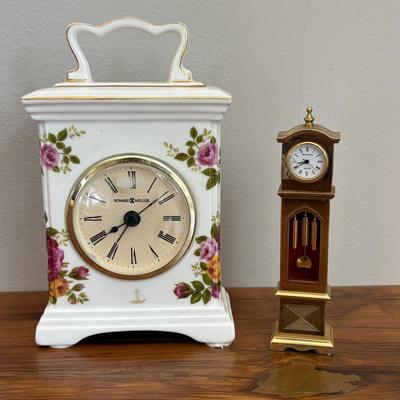 Miniature Howard Miller and Wellington Clocks (B2-SF)