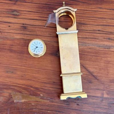 Miniature Howard Miller and Wellington Clocks (B2-SF)