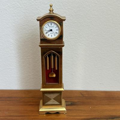 Miniature Howard Miller and Wellington Clocks (B2-SF)