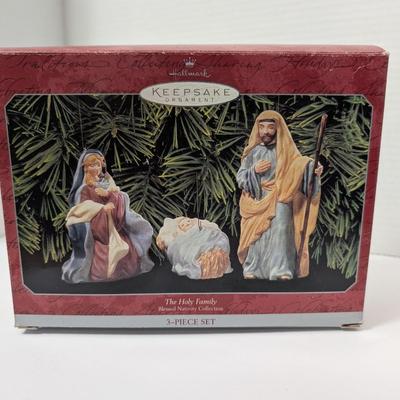 Hallmark 1998 Holy Family Blessed Nativity Collection 3 Piece Set Porcelain Box