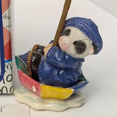 1997 Enesco Mary's Moo Moos You Keep Moo Afloat Figurine Cow In Umbrella With Box #296880