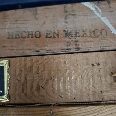 Alfred Sisley 'The Loing at Moret, September Morning' Framed Canvas Print (B1C-JS)