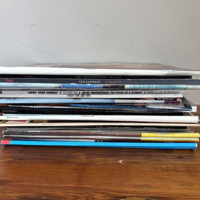 Kennedy Family Memorabilia (B2-SF)