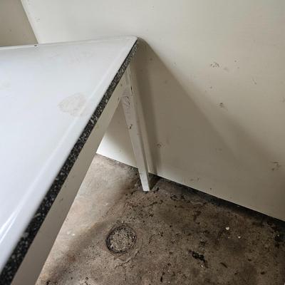 White Enamel Top Wooden Table (BW-JS)