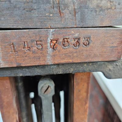 Vintage Howe Industrial Platform Scale (BW-JS)