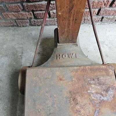 Vintage Howe Industrial Platform Scale (BW-JS)