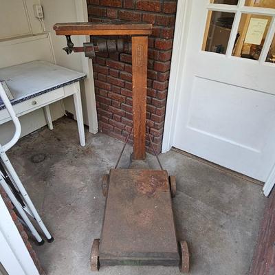 Vintage Howe Industrial Platform Scale (BW-JS)