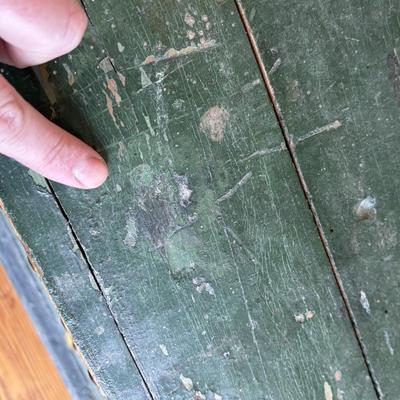 Vintage Folk Art Chest (B2-SF)