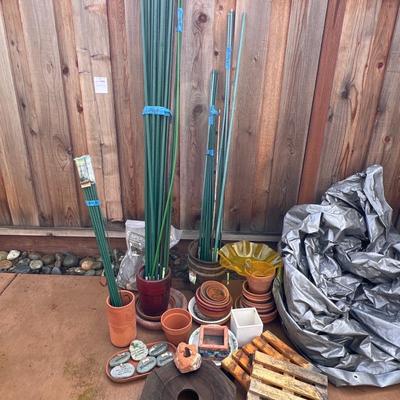 Garden Pots, Decor and Vases